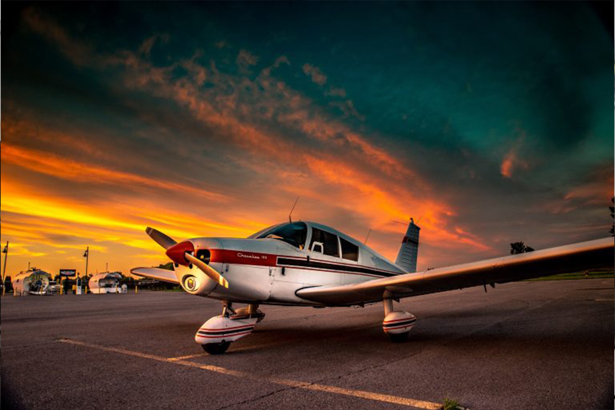 Hewsison Aviation Piper Cherokee180y | Hewison Aviation Hewsison Aviation Piper Cherokee180y